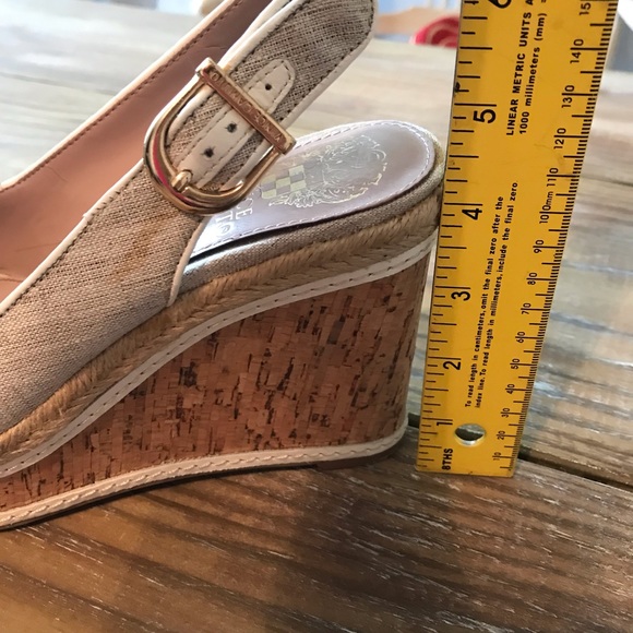 VINCE CAMUTO Platform peep toe - Picture 2 of 8